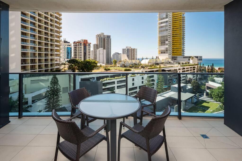 City Oasis // Broadbeach Gold Coast Exterior photo